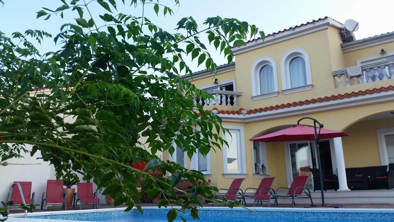 Villa Rosana Barbat na Rabu Экстерьер фото